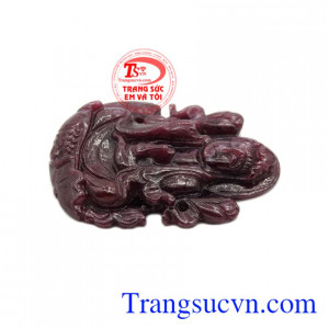 Với màu sắc đỏ tím thẫm của ruby hợp mệnh với người mệnh hỏa và mệnh thổ.