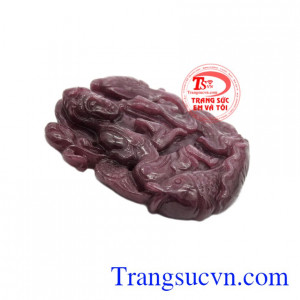 Người ta tin rằng, khi thờ phật bà sẽ mang đến bình an, được phù hộ để làm ăn phát đạt, tránh được tai ương.