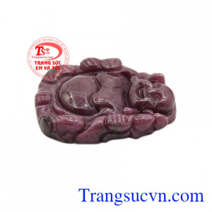 Không chỉ vậy đá ruby còn có công dụng hỗ trợ điều trị các bệnh về tim, não và máu.