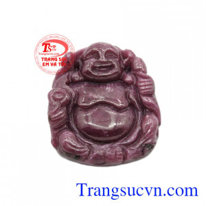 Mặt phật Di Lặc ruby trường thọ mang đến nhiều may mắn và sức khỏe.
