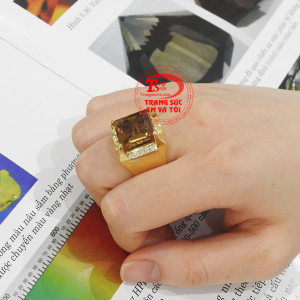 Thạch anh khói thiên nhiên là loại thạch anh có năng lượng ổn định nhất. Nhẫn nam thạch anh khói tài lộc