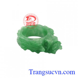 Không chỉ để làm đẹp mà sản phẩm còn mang lại nhiều lợi ích về phong thủy cho những người hợp mệnh.