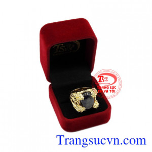 Người ta tin rằng, khi đeo sản phẩm này đem đến cuộc sống thăng tiến, tài lộc.