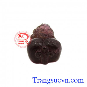 Theo truyền thuyết, tỳ hưu là linh vật giữ tiền, hút tài lộc cho gia chủ giúp người đó luôn được thịnh vượng. Tỳ hưu tourmaline may mắn