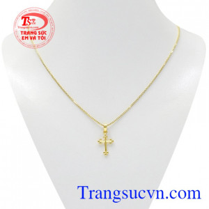 Bộ mặt thánh giá nhỏ xinh mang đến nét trẻ trung, hợp thời trang đến cho người sở hữu.