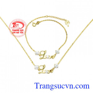 Đây chính là bộ trang sức được mong chờ nhất, hiện đang là xu hướng gần đây.