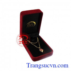 Bộ trang sức ruby tinh tế được bảo hành uy tín, giao hàng toàn quốc, nhận đặt chế tác theo yêu cầu. 