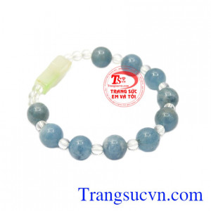 Việc đeo chuỗi mân côi thường xuyên nhắc nhở người đeo cầu kinh mỗi ngày.