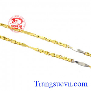 Chiếc dây chuyền phù hợp sẽ khiến người dùng càng thêm tự tin và tỏa sáng. Dây chuyền nữ sáng tạo