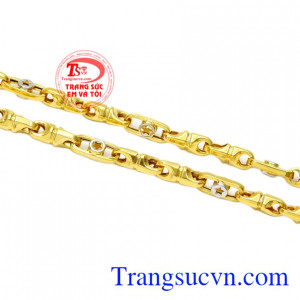 Mỗi một món phụ kiện sẽ có tác dụng khiến người dùng tự tin thể hiện phong cách, khẳng định bản thân.