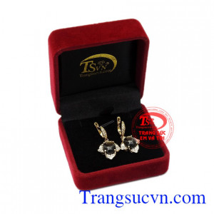 Hoa tai nữ Sapphire sao quý phái