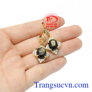 Hoa tai nữ Sapphire sao quý phái món quà quý giá dành cho nữ giới.