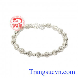 Lắc tay bạc phong cách