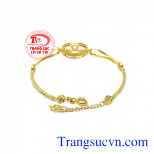 Lắc tay vàng nữ phong cách chế tác từ vàng tây 10k, bảo hành uy tín, giao hàng toàn quốc.
