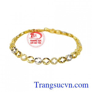 Lắc tay vàng thời trang phong cách vàng 10k tôn vinh vẻ đẹp của người phụ nữ Việt.