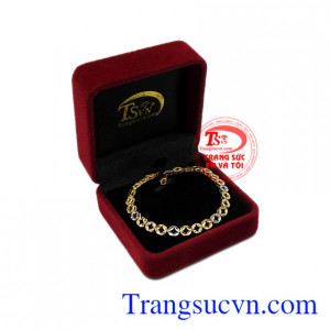 Lắc tay vàng chất lượng cao, giao hàng toàn quốc, thanh toán an toàn.