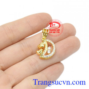 Mặt dây ánh trăng tình yêu vàng 10k bảo hành uy tín, giao hàng trên toàn quốc.