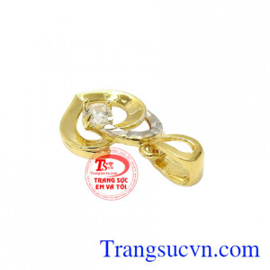 Lấy cảm hứng từ đó các nhà chế tác hoàn kim đã tạo ra một sản phẩm vô cùng bắt mắt.