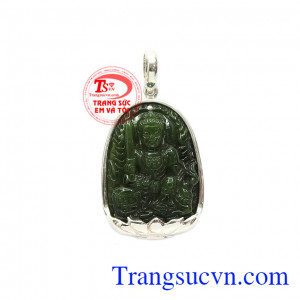 Mặt nephrite bọc bạc tuổi mão