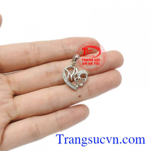 Nhờ vậy mà các nhà chế tác hoàn kim đã tạo ra một sản phẩm tuyệt đẹp để dành tặng cho người thân thương của bạn.