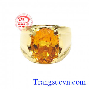 Nhẫn nam thạch anh vàng thời trang được thiết kế với kiểu dáng đơn giản nhưng đầy khí chất đàn ông. 