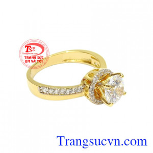 Chiếc nhẫn nữ này sẽ giúp bạn tôn lên vẻ thời trang và sành điệu cho các cô gái.