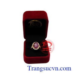 Nhẫn nữ Ruby sao quý bà sự lựa chọn hoàn hảo cho bạn.