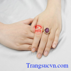 Nhẫn nữ Ruby sao quý bà 18k