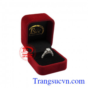 Sản phẩm đang được rất nhiều các chị em yêu thích và lựa chọn. Nhẫn nữ vàng trắng đẳng cấp
