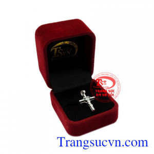 Thánh giá bạc đại cát là món quà tặng đặc biệt ý nghĩa cho người bạn yêu thương.