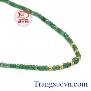 Sản phẩm phù hợp cho những người mang mệnh Mộc và Hỏa.