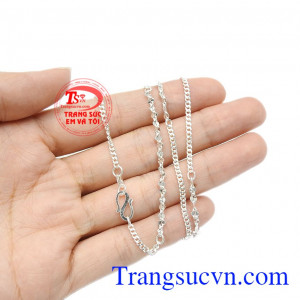Với chiếc dây chuyền này cũng đủ để khiến người dùng trở nên dễ thương. Dây chuyền bạc nữ dễ thương