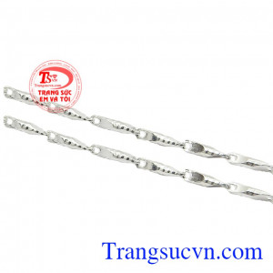 Dây chuyền bạc nữ nổi bật nhận đặt chế tác theo yêu cầu, giao hàng nhanh trên toàn quốc. 