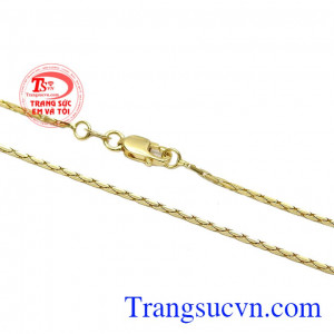 Sản phẩm được chế tác từ vàng tây 18k bền đẹp, sáng bóng. Dây chuyền vàng nữ trang nhã