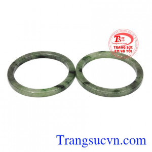 Từ thời xưa vòng ngọc cẩm thạch đã được ưa chuộng và biết đến nhiều.