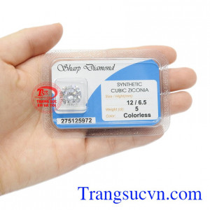 Kim cương nhân tạo 12 ly giao hàng trên toàn quốc, đảm bảo chất lượng.