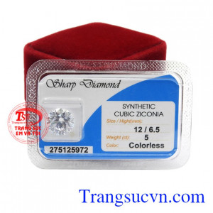 Sản phẩm thường được gắn lên mặt dây hay lắc tay tạo vẻ quyến rũ thu giúp nữ giới nổi bật hơn trước đám đông. Là món quà tinh tế để dành tặng cho phái đẹp.