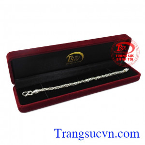 Hãy đến với Trang sức Em và Tôi để lựa chọn mẫu lắc tay phù hợp nhất với bạn.