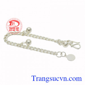 Lắc bạc thời trang cho bé ấm áp tình thương của các bậc phụ huynh.