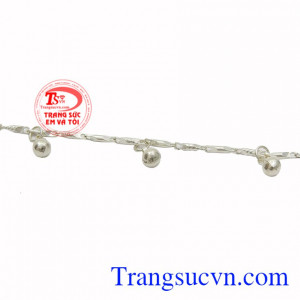 Nhờ vậy mà các bậc phụ huynh có thể dễ dàng nhận biết khi nào sức khỏe của bé không ổn.