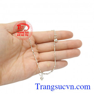 Lắc bạc 92.5 bền đẹp, có tác dụng kháng khuẩn và cản gió. Lắc nữ bạc cá tính