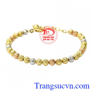 Lắc tay bi phong cách thời trang hiện đang là mẫu lắc được phái đẹp ưa chuộng bởi.