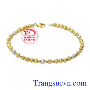 Lắc tay bi tinh tế được nhập khẩu từ Italy vàng 18k chất lượng, sáng bóng.