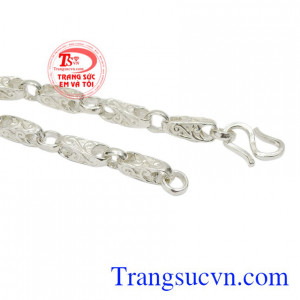 Sản phẩm sẽ là món quà tặng ý nghĩa , hợp thời trang để dành tặng cho phái mạnh vào những dịp ý nghĩa.