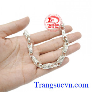 Lắc tay nam bạc độc đáo chất lượng.