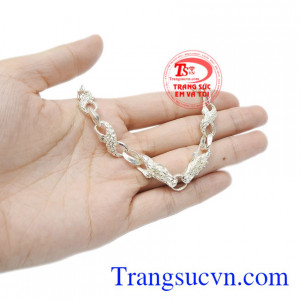 Lắc tay rồng nam tính chất lượng