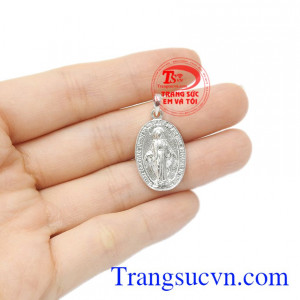 Mặt bạc đức mẹ ban ơn là món quà ý nghĩa để dành tặng cho người thân và bạn bè vào những đặc biệt.