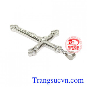 Chiếc thánh giá vàng này sẽ không khiến khách hàng thất vọng bởi sản phẩm đem đến vẻ thời trang, trẻ trung, cá tính đến cho người sử dụng.