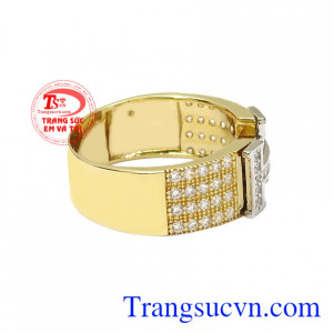 Bởi chiếc nhẫn mang đến cho nam giới vẻ hiện đại, thời trang và hợp với xu thế.