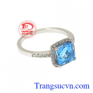 Sản phẩm không chỉ làm đẹp mà còn mang đến tài lộc và thịnh vượng cho nữ giới. 